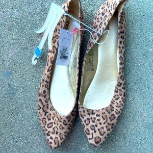 Women’s Cheetah print flats
